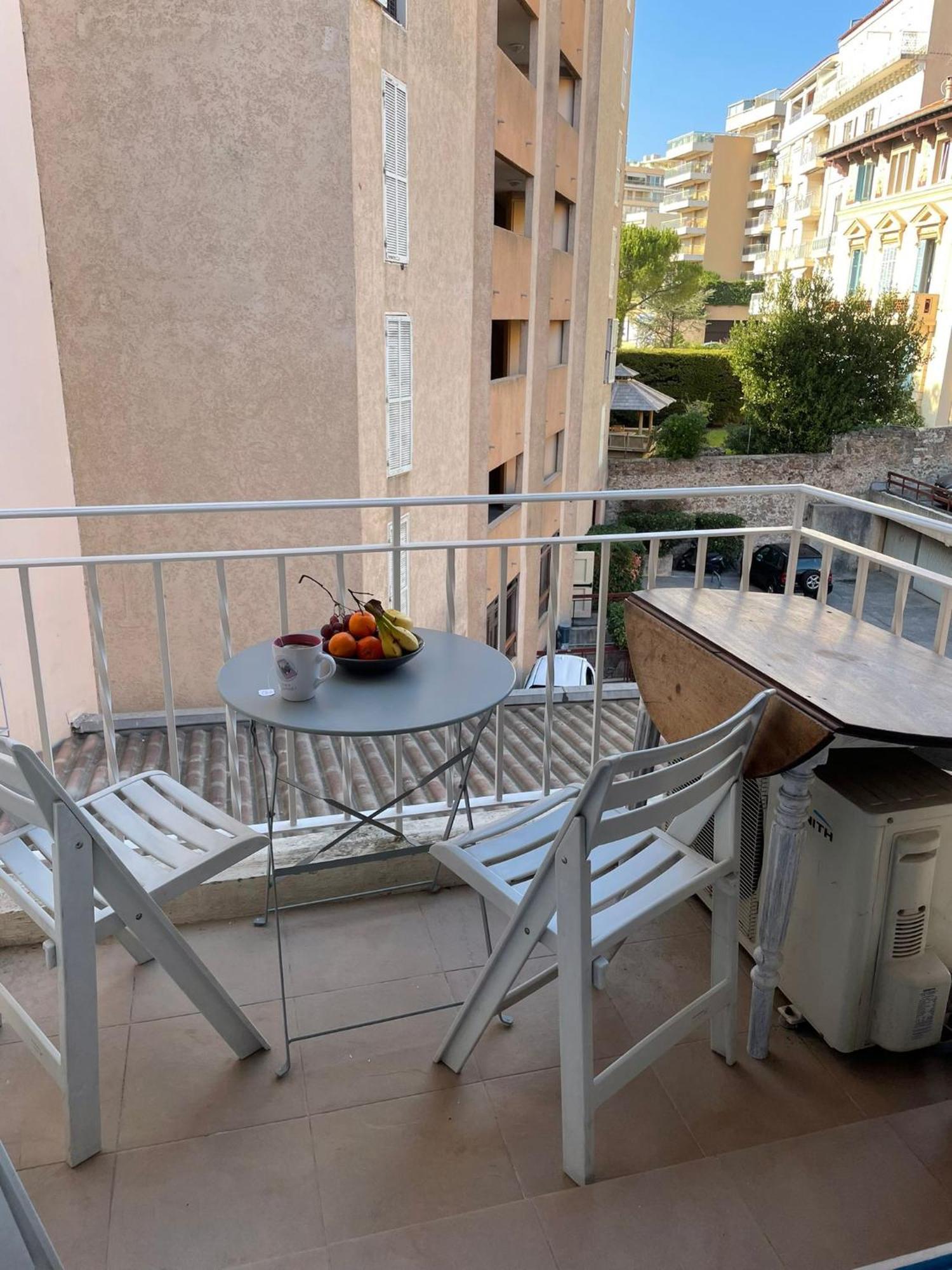 Agreable Chambre D'Hote A 50M De La Mer Канны Экстерьер фото